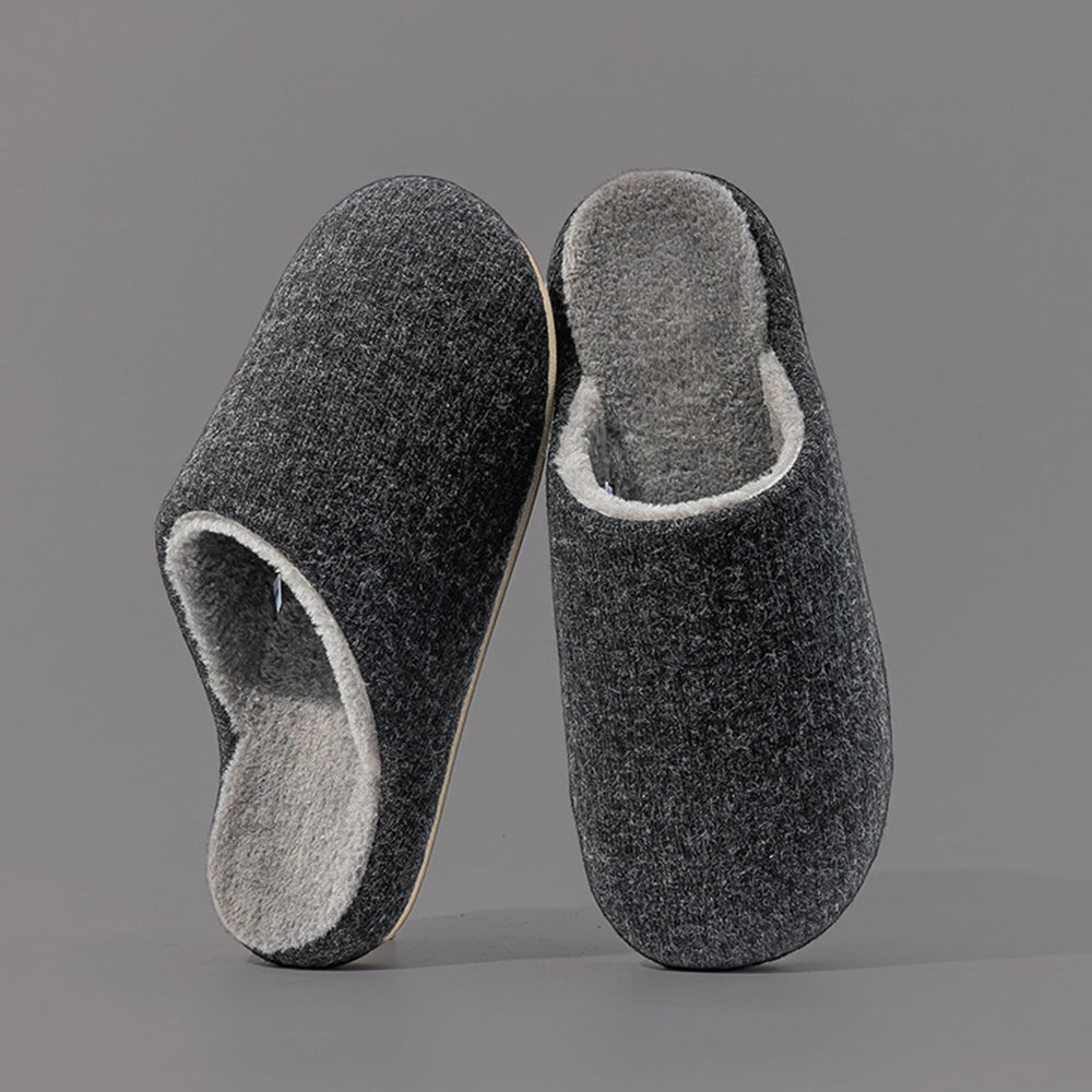 Soft Fleece-Lined Solid Color Winter Slippers 6W8FSP294