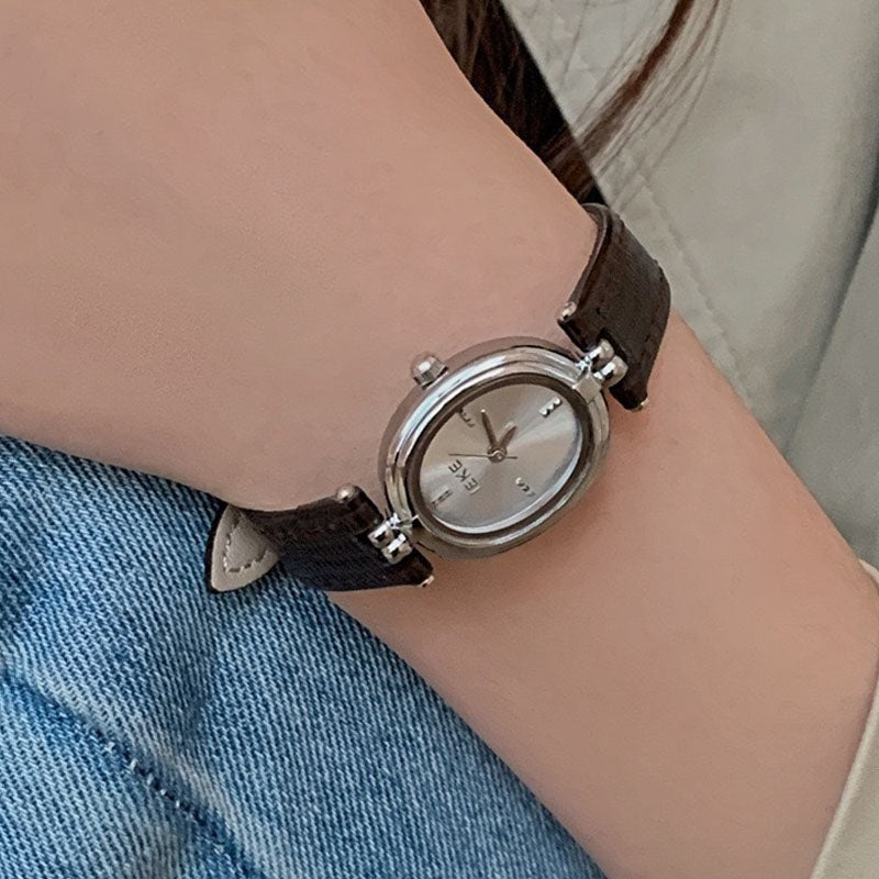 Oval Dial Leather Watch - DippedShop Wholesale - #1395