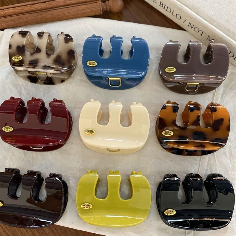 Simple Solid Color Small Hair Claw DP25F990