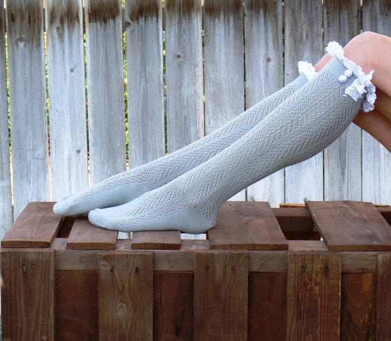 Sweet Lace Trim Button Knee High Socks 6W8FSO760