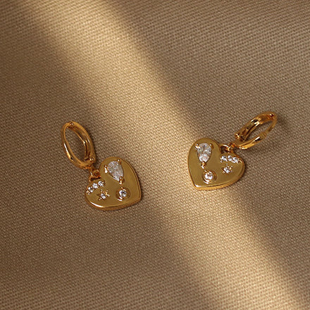 Simple Cute Diamond Heart Earrings DPJE22