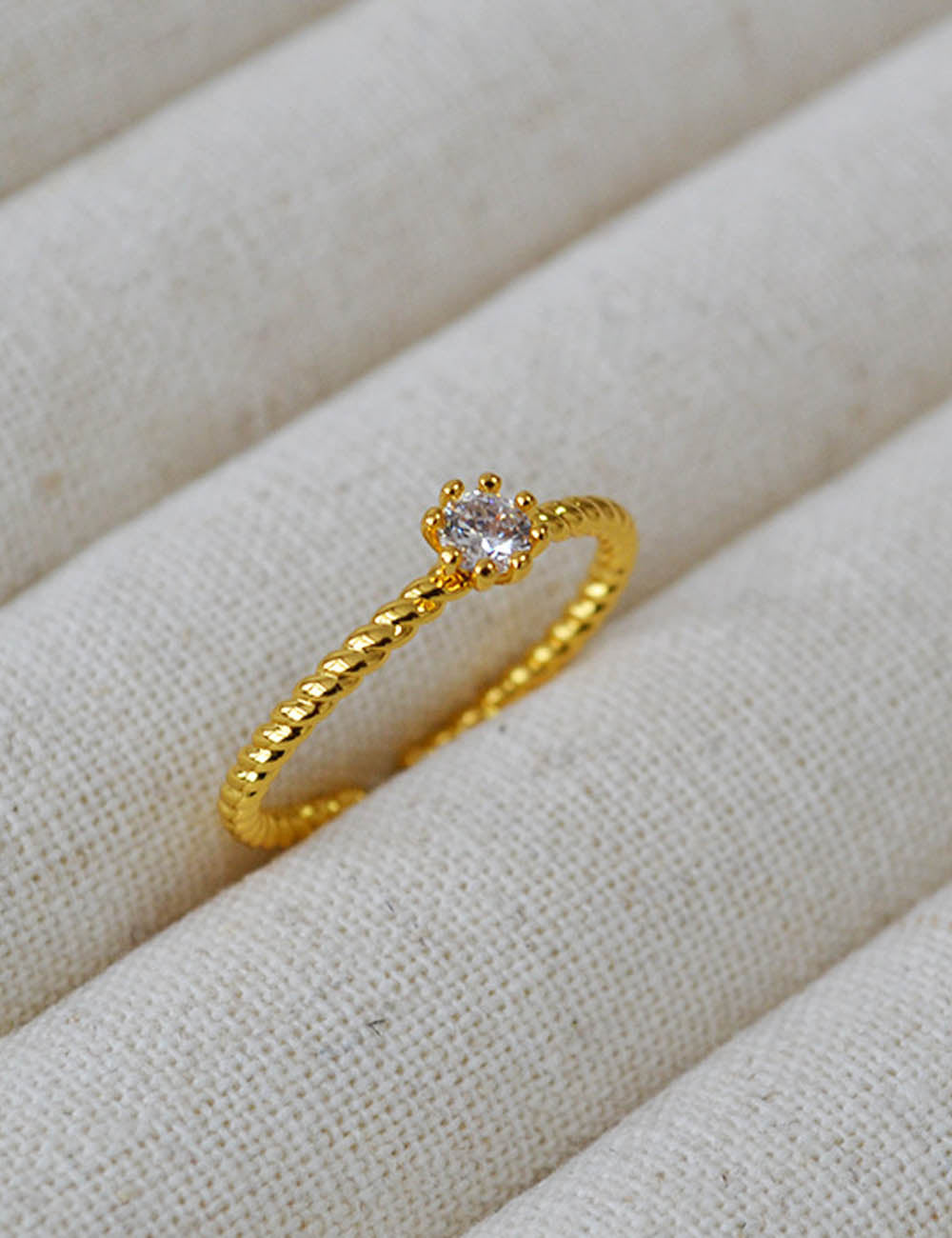 Minimalist Gold Plated Twisted Zircon Open Ring DP25E743