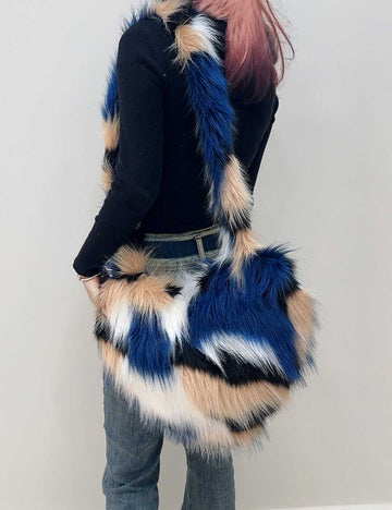 Heart Fluffy Faux Fox Fur Shoulder Bag DP25G662