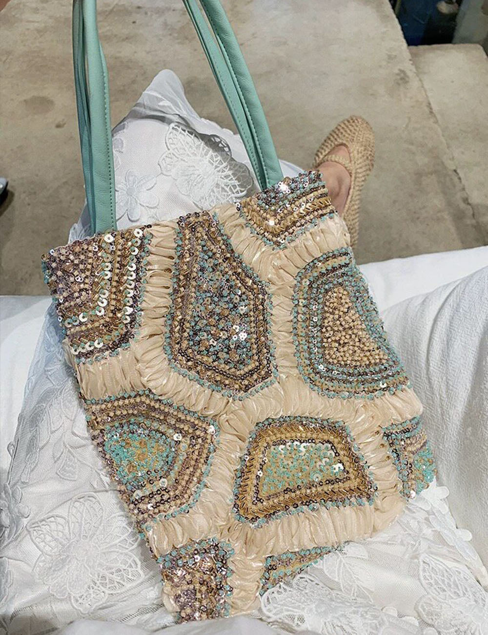 Embroidered Sequin Floral Handbag - DippedShop Wholesale - #3235