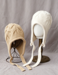 Solid Layered Cable Knit Earflap Bonnet 6W6HAT701