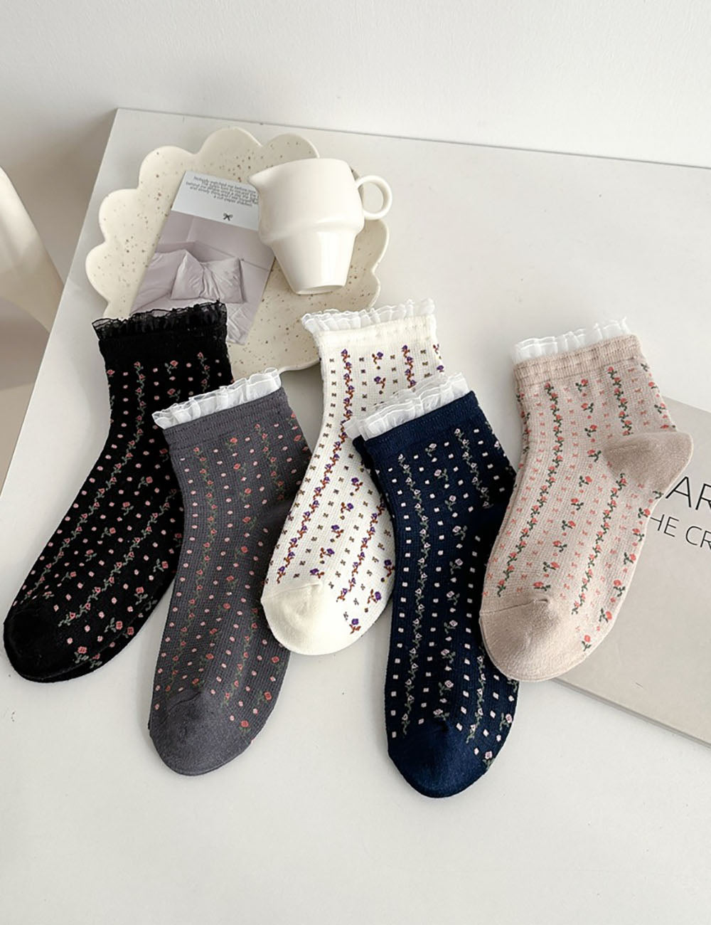 Lace Ruffle Ankle Socks - DippedShop Wholesale - #4051