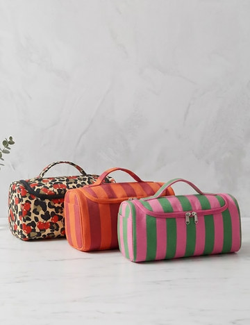 Vintage Cherry Large Capacity Portable Cosmetic Bag MK2BLW6C5CO19
