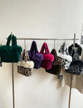Leopard Print Faux Fur Tote Bag 6W10BBG1881
