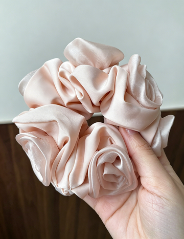 Dimensional Flower Satin Hair Scrunchie MK2BLW6W6HSR32