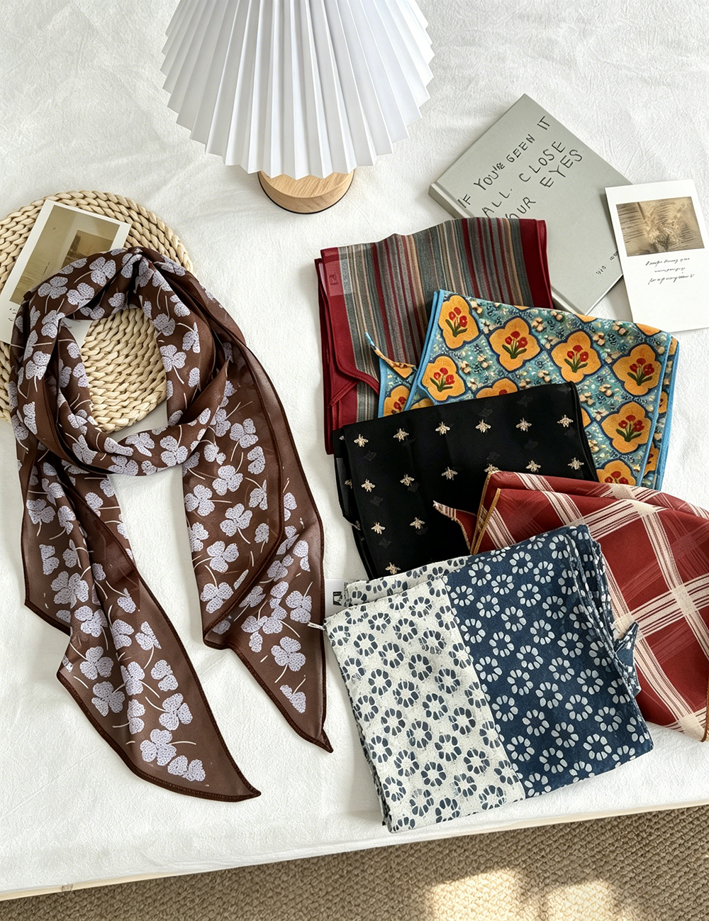 Vintage Floral Print Triangle - DippedShop Wholesale - #2803