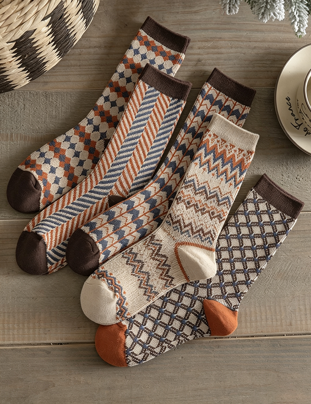 Retro Geometric Jacquard Crew Socks 6W8FSO662