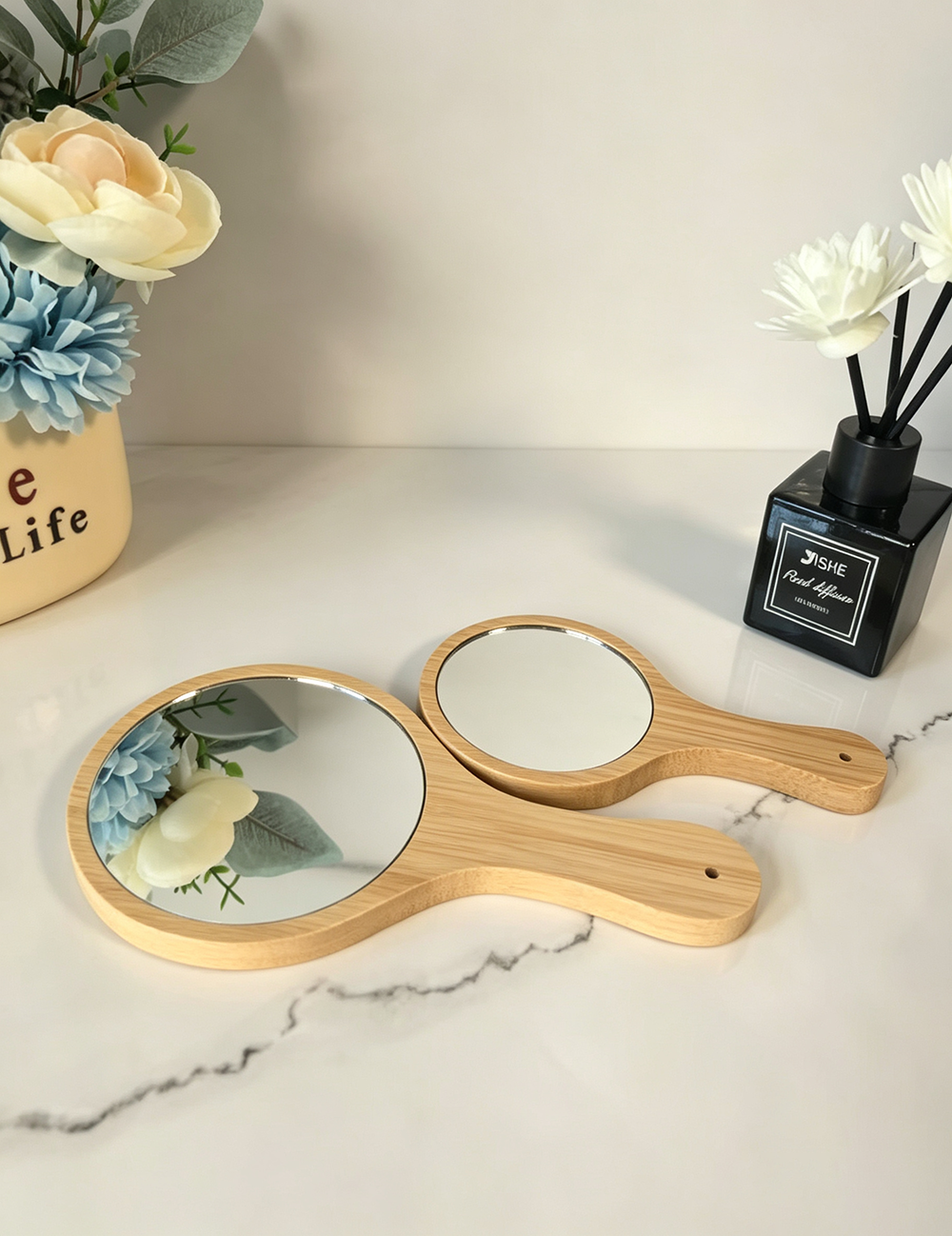 Minimalist Handheld Makeup Mirror MK2PPFN6CT5MR33
