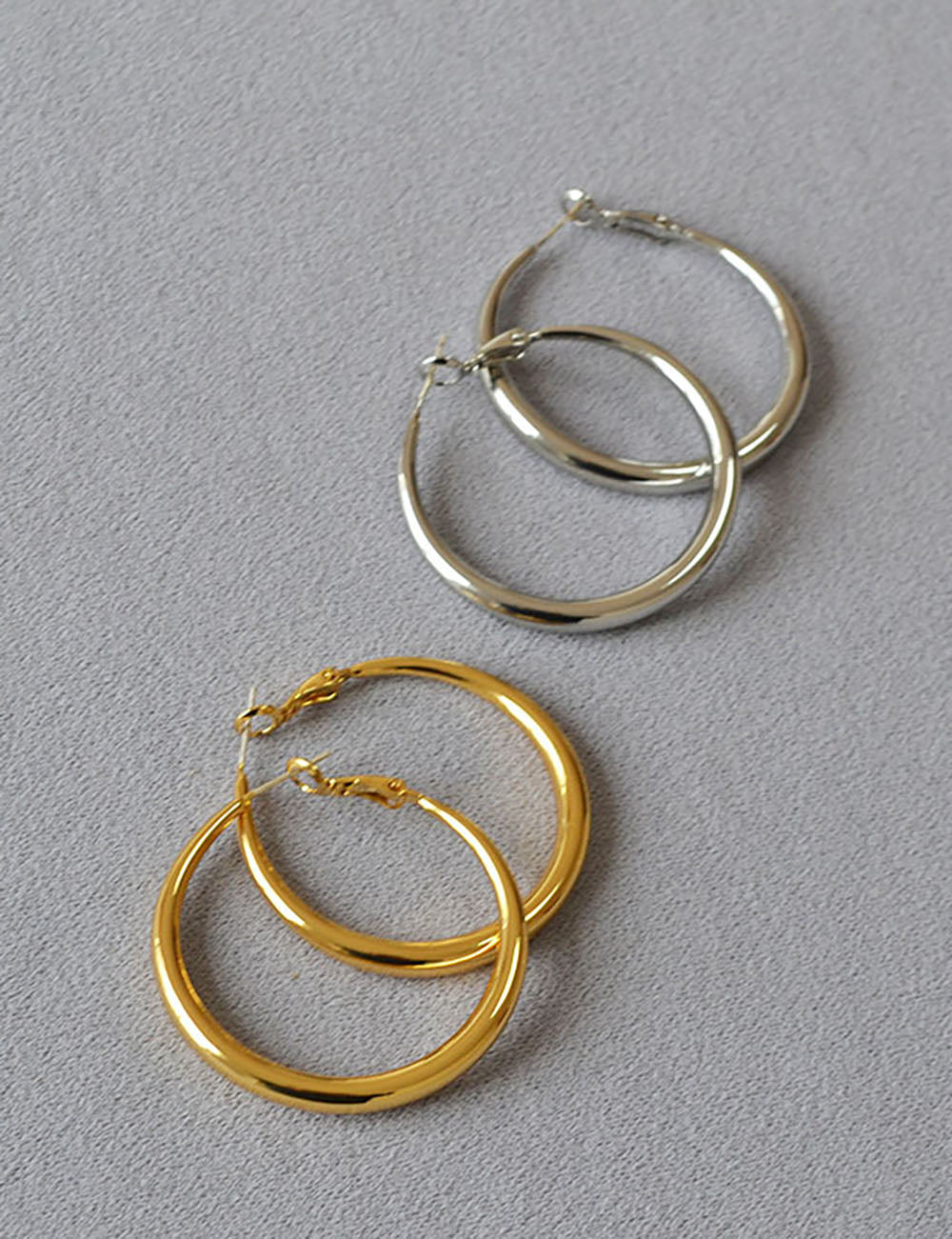 Minimalist Metal Hoop Earrings - DippedShop Wholesale - #0899