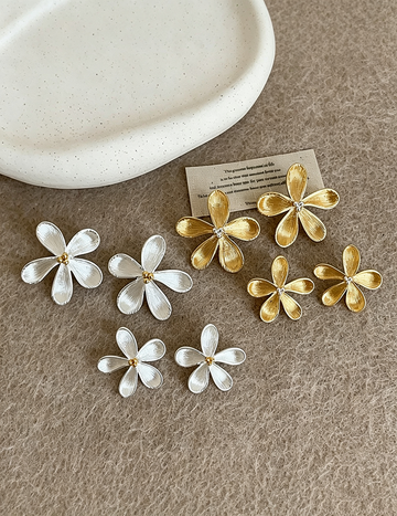 Floral Stud Earrings - DippedShop Wholesale - #7795