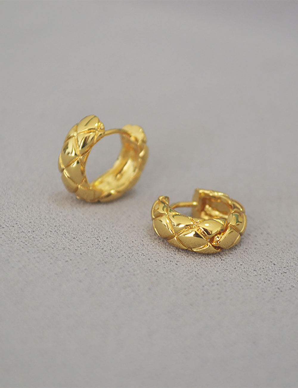 Rhombus Texture Hoop Earrings - DippedShop Wholesale - #2307