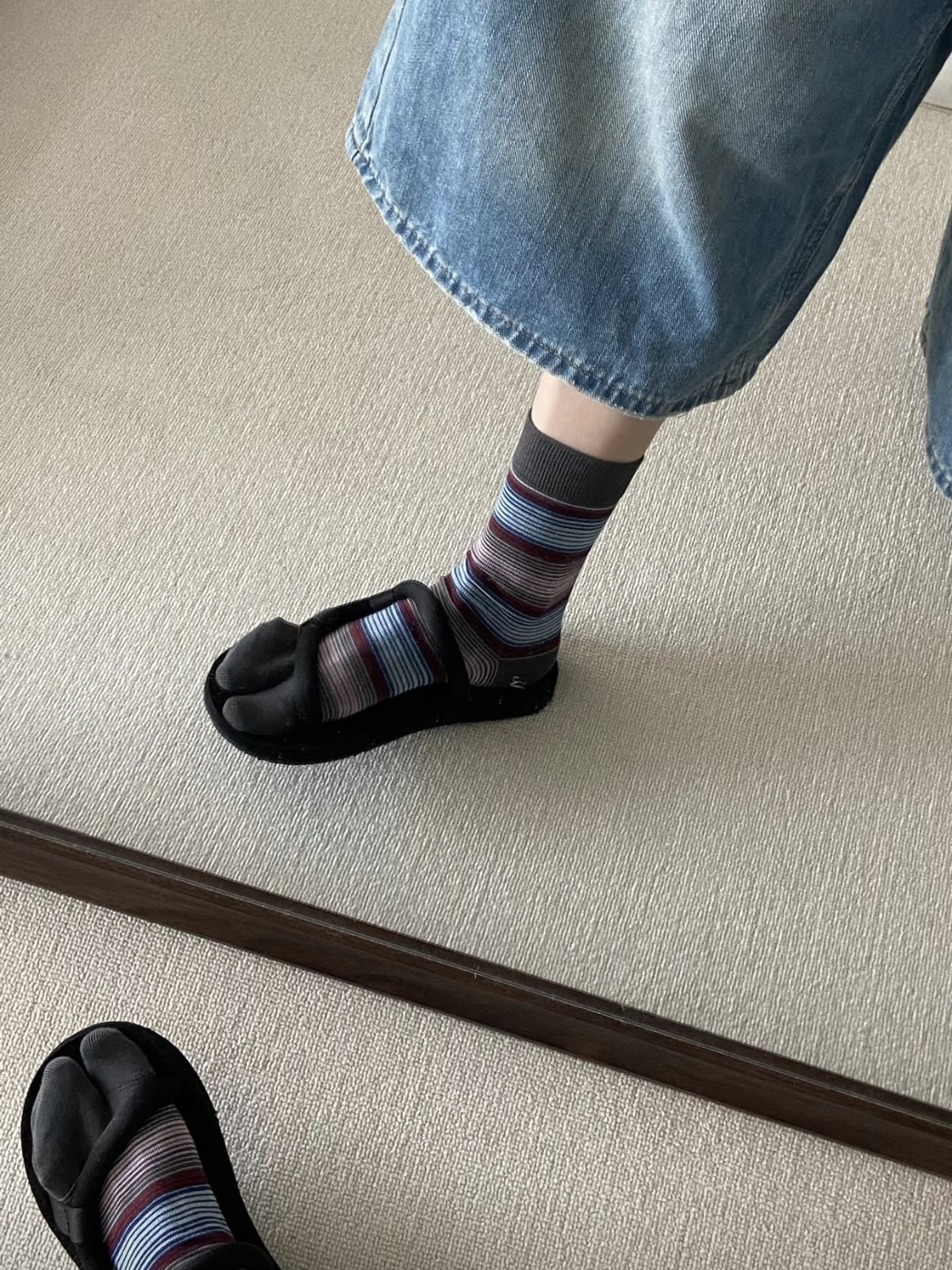 Striped Split-Toe Socks - DippedShop Wholesale - #2323