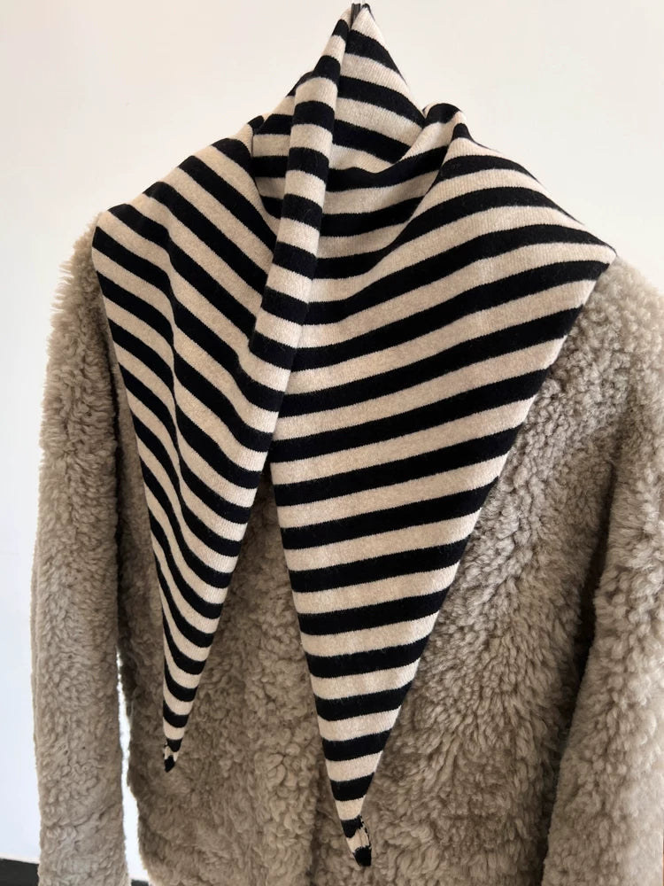Stylish Color Block Striped Triangle Scarf 6W6NSW270