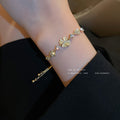 Stylish Gold Plated Rhinestones Heart Pendant Bracelet 6W6JBR708