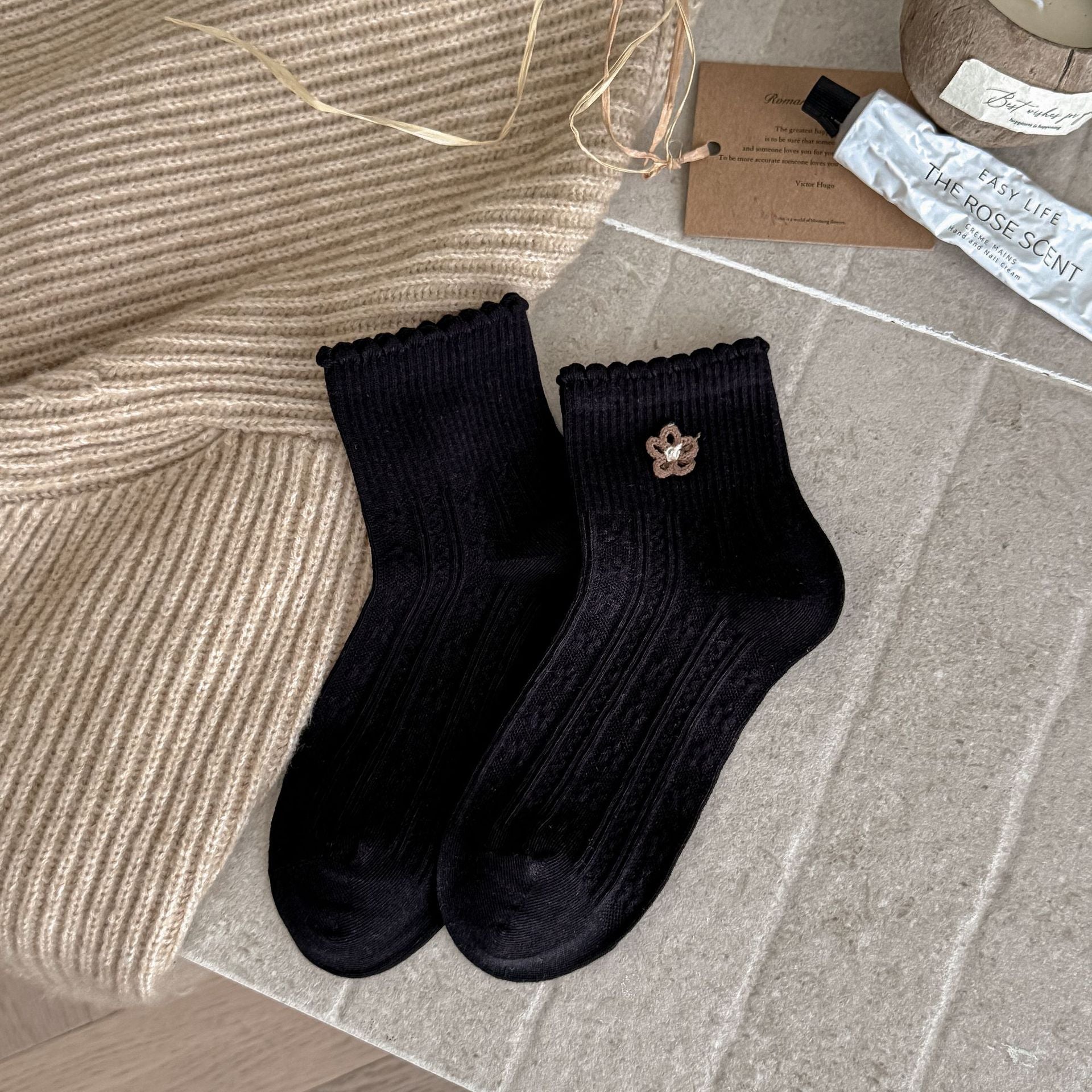 Cute 3D Floral Lace-Trim Ankle Socks 6W8FSO692
