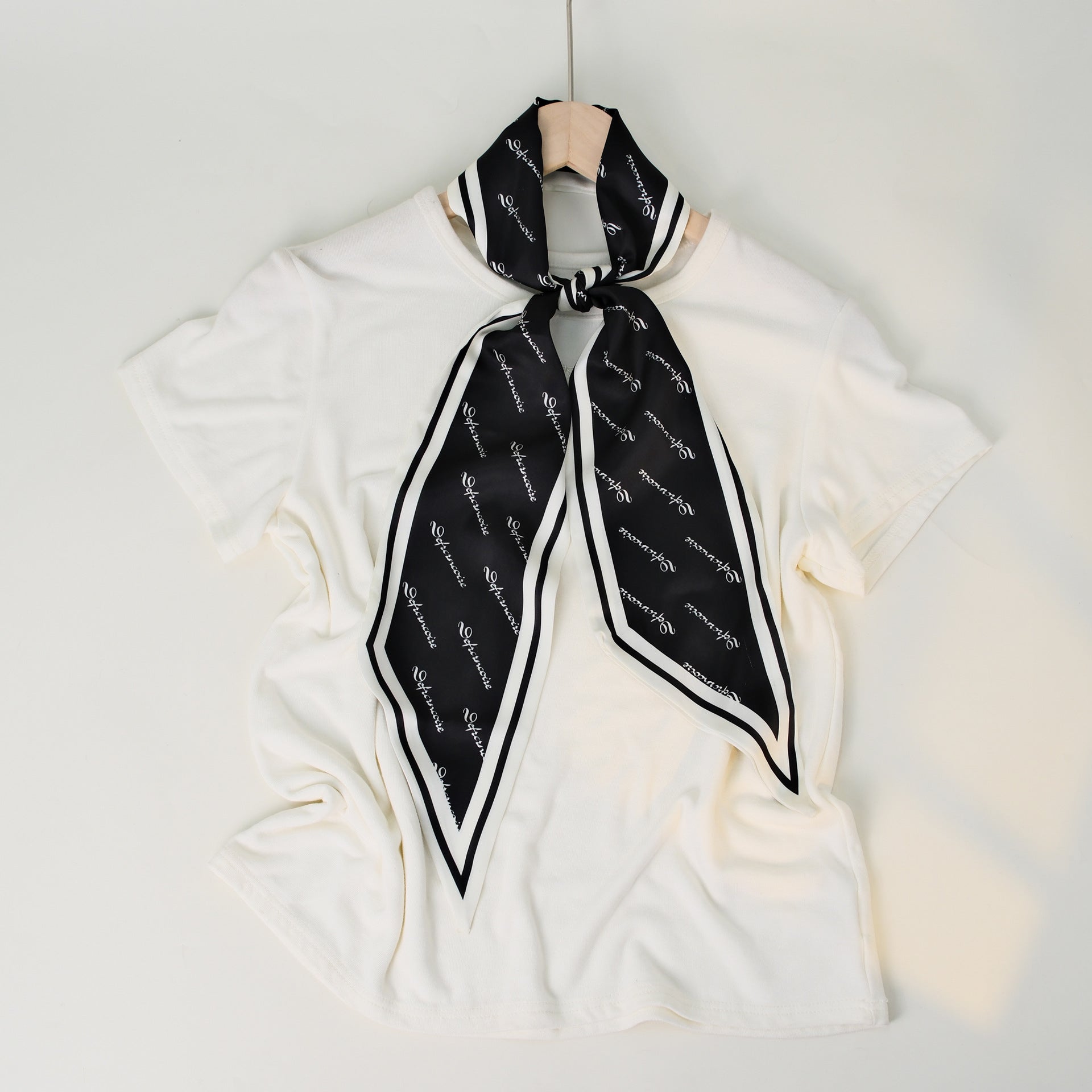 Simple Color Block Striped Print Silk Scarf 6W6NSI258
