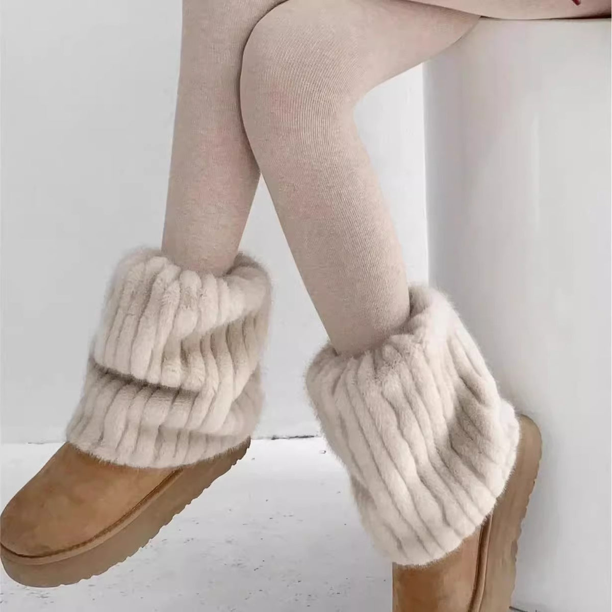 Fluffy Faux Velvet Thermal Boot Cuffs 6W8FSO880