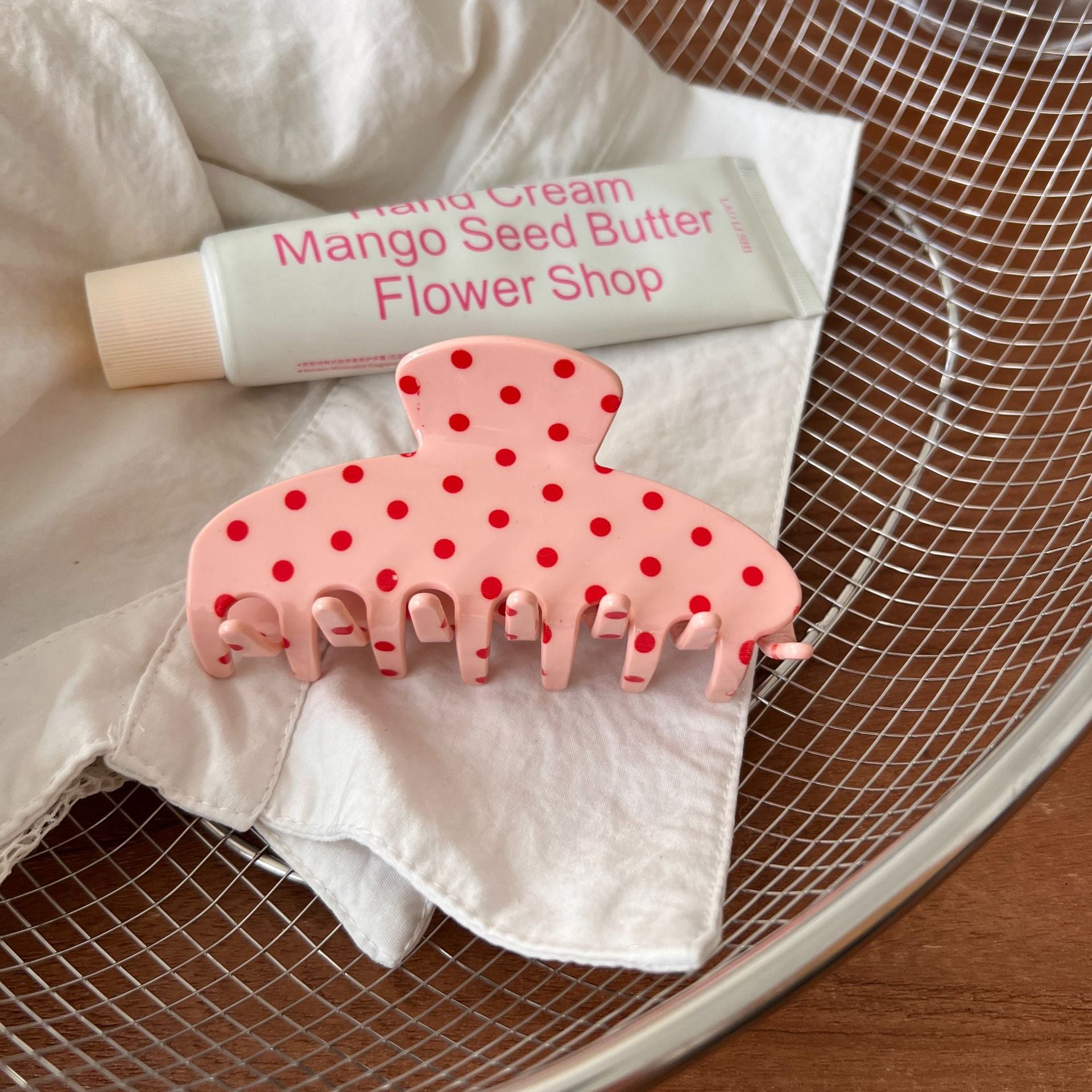 Minimalist Polka Dots Non-Slip Hair Claw MK2PPIM6W6HCP1264
