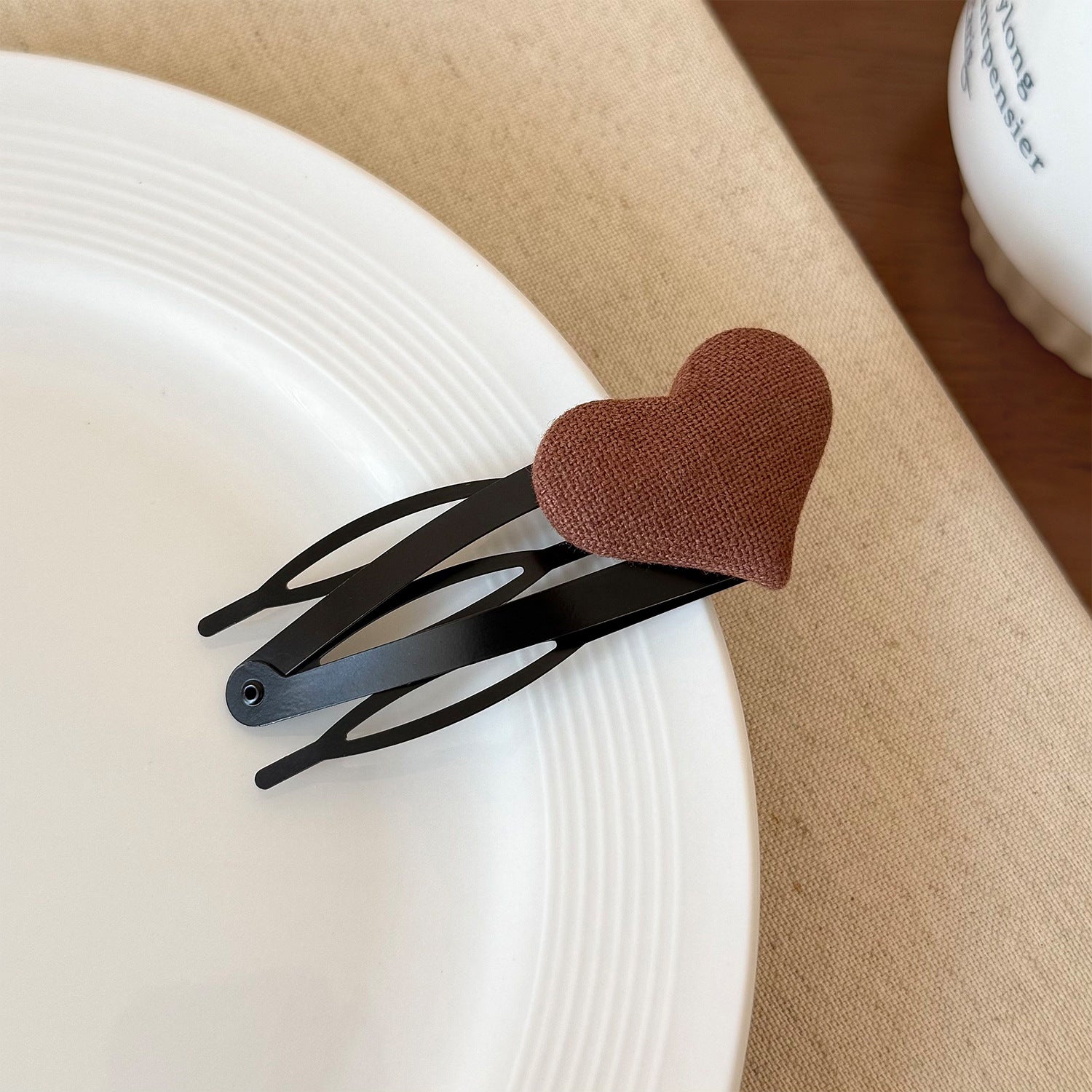 Sweet 3D Heart Duckbill Hair Clips 6W6HCP1244