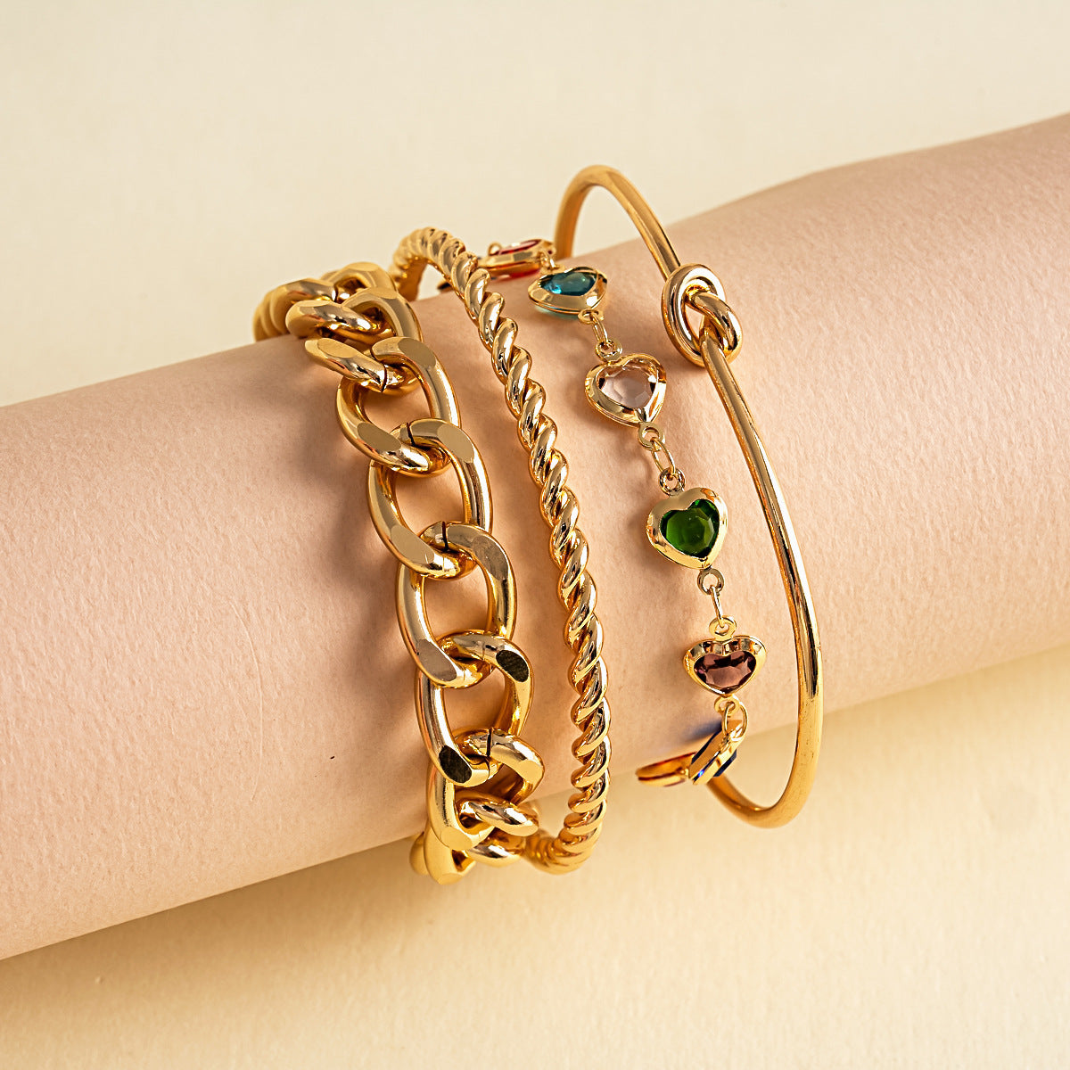 Stylish Gold Plated Heart Rhinestones Bracelets Set 6W6JBR493