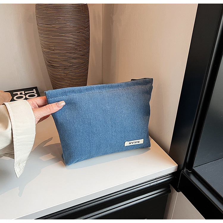 Simple Solid Color Denim Makeup Bag DP25C711