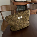 Vintage Elephant Jacquard Portable Makeup Bag MK2BW6S10BOB76