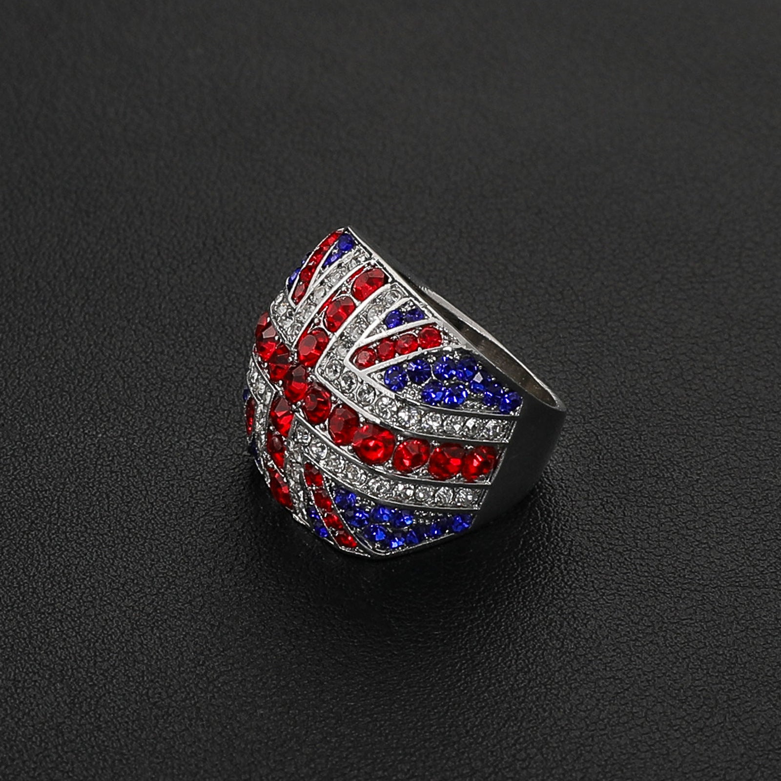 Stylish UK Flag Sparkling Zirconia Chunky Ring 8ZA6JRG208T
