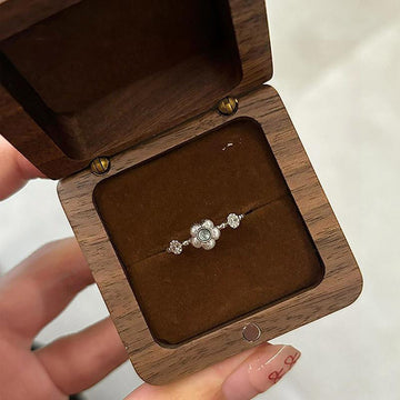 Vintage Flower Rhinestone Elegant Rings DPJR1417