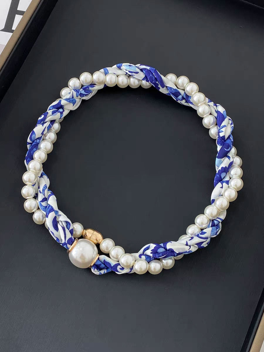 Vintage Paisley Print Pearl Chain Magnetic Scarf Necklace MK2BW6W6JNC235