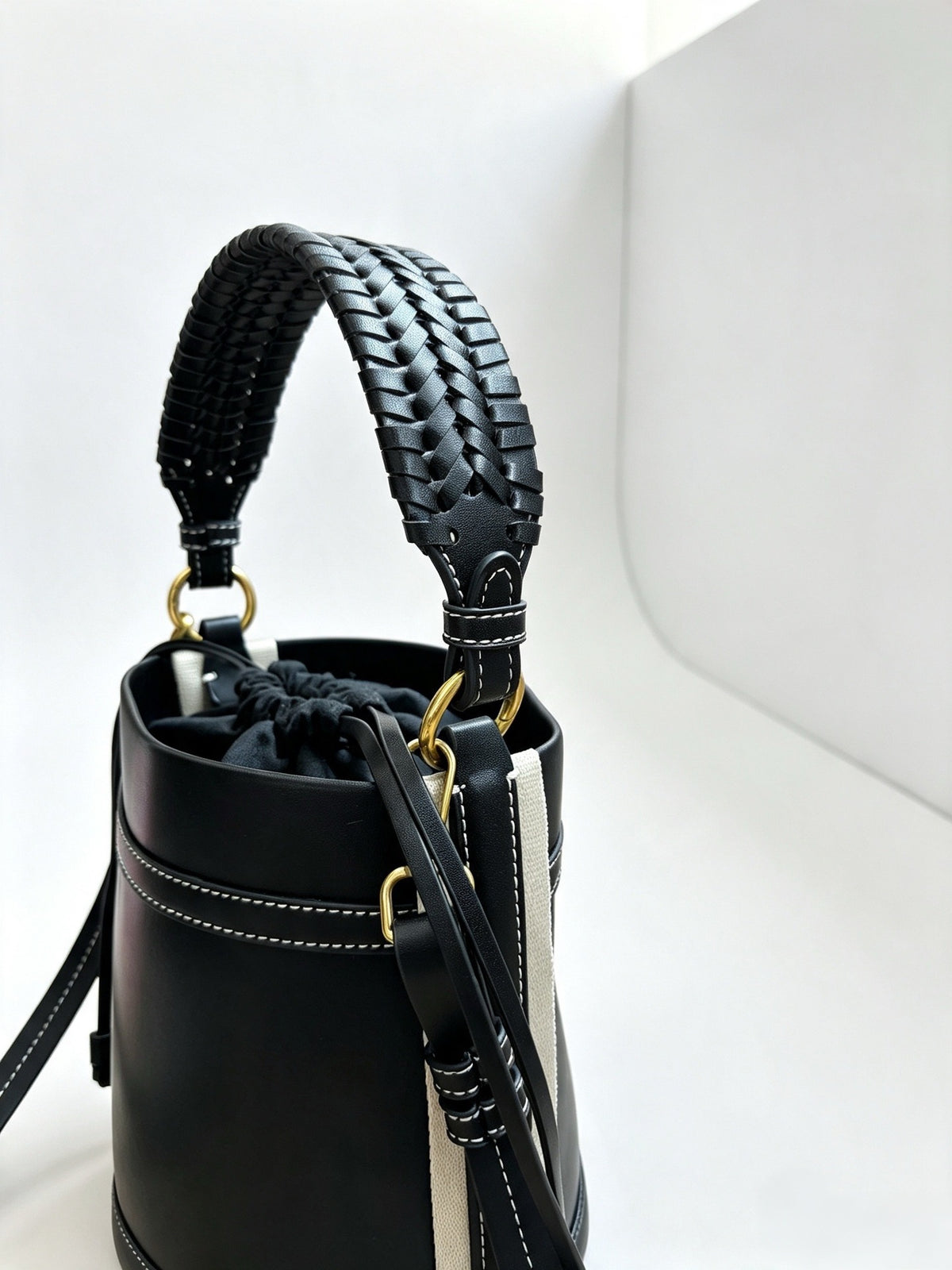 Simple Color Contrast Woven Bucket Crossbody Bag 6W10BBG2354