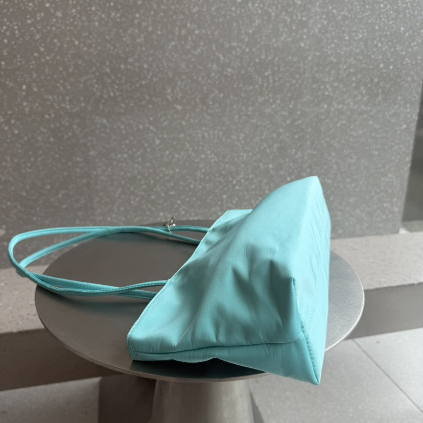 Dopamine Solid Color Underarm Bag 6W10BBG1332