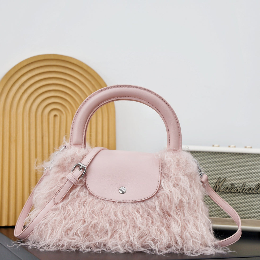 Trendy Fluffy Fur Tote Shoulder Bag DP25H578