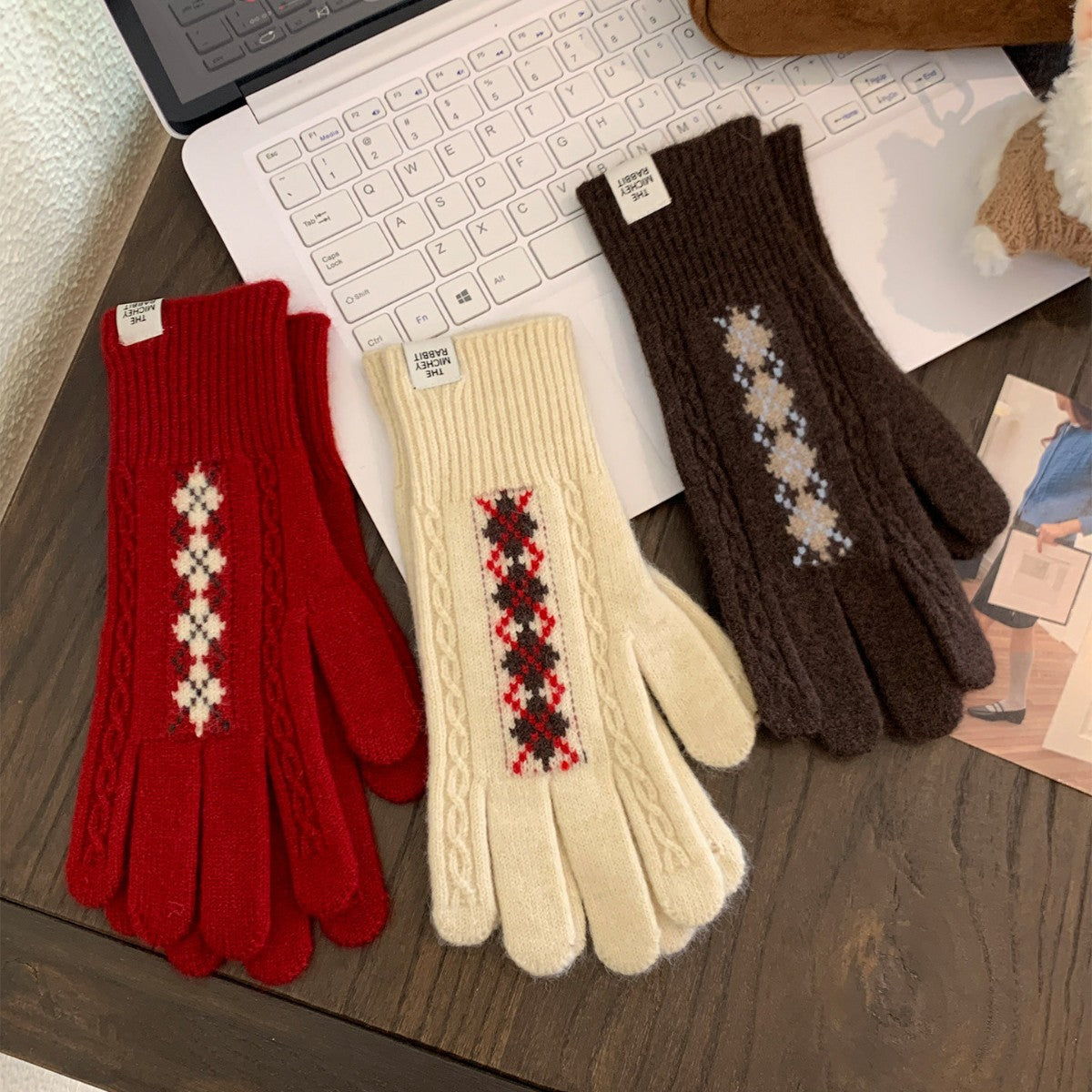 Trendy Cable Knit Christmas Touchscreen Warm Gloves 6W6GLO108
