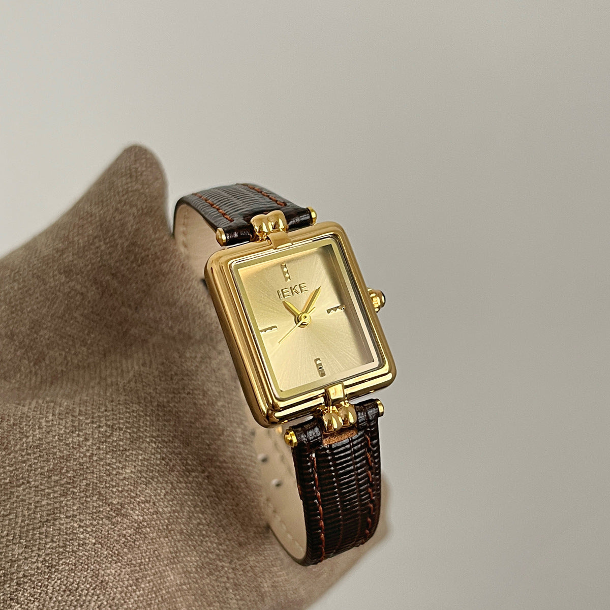 Oval Dial Leather Watch - DippedShop Wholesale - #2467