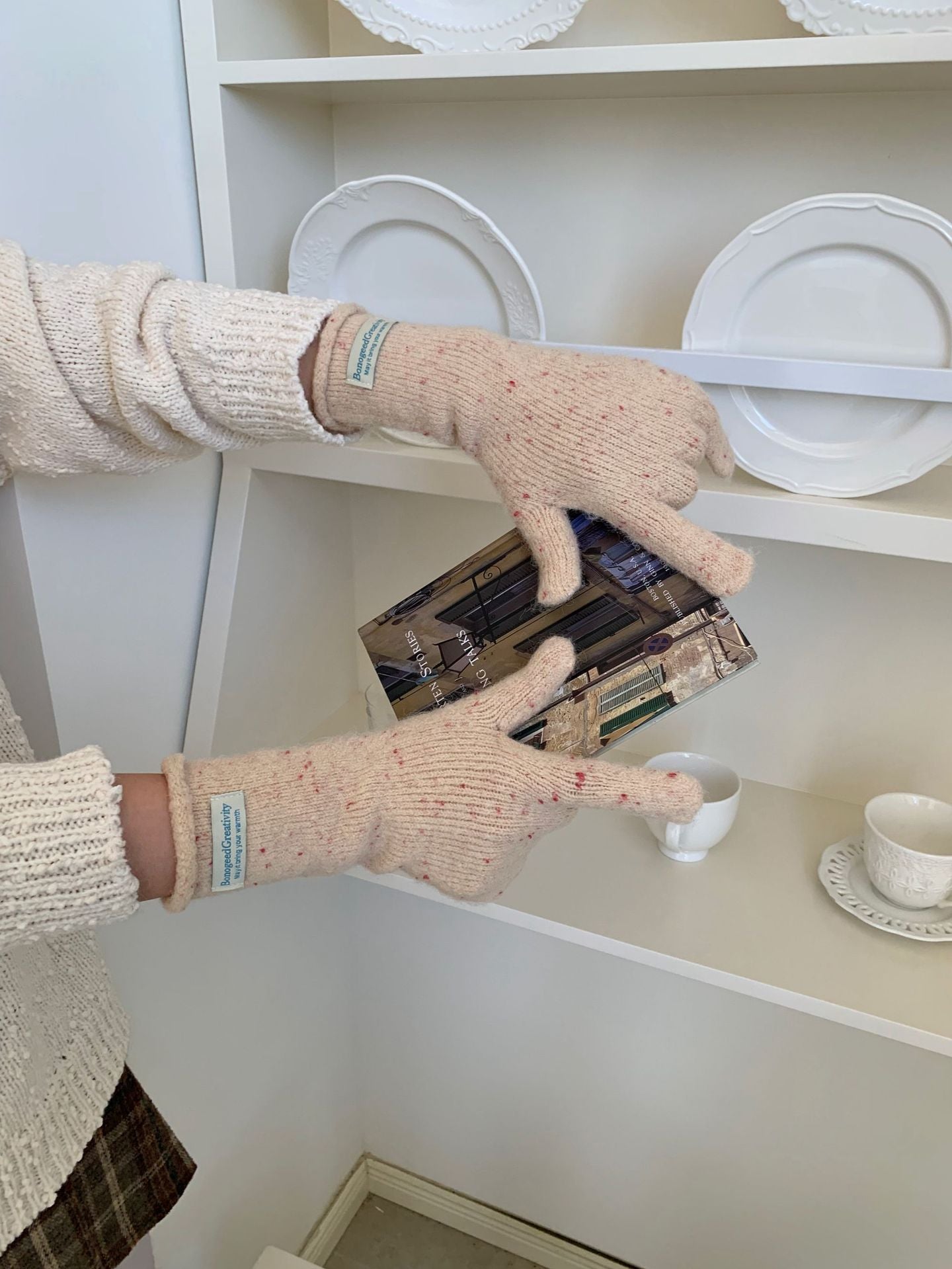 Cute Irregular Dots Touch Screen Warm Gloves 6W6GLO57