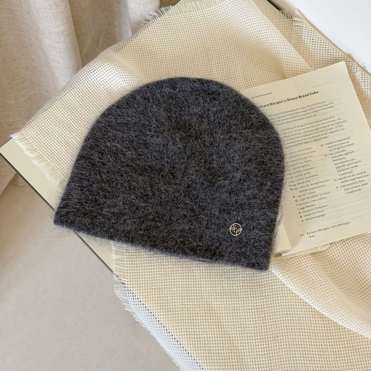 Slouchy Solid Color Warm Knit Beanie Hat 6W6HAT659
