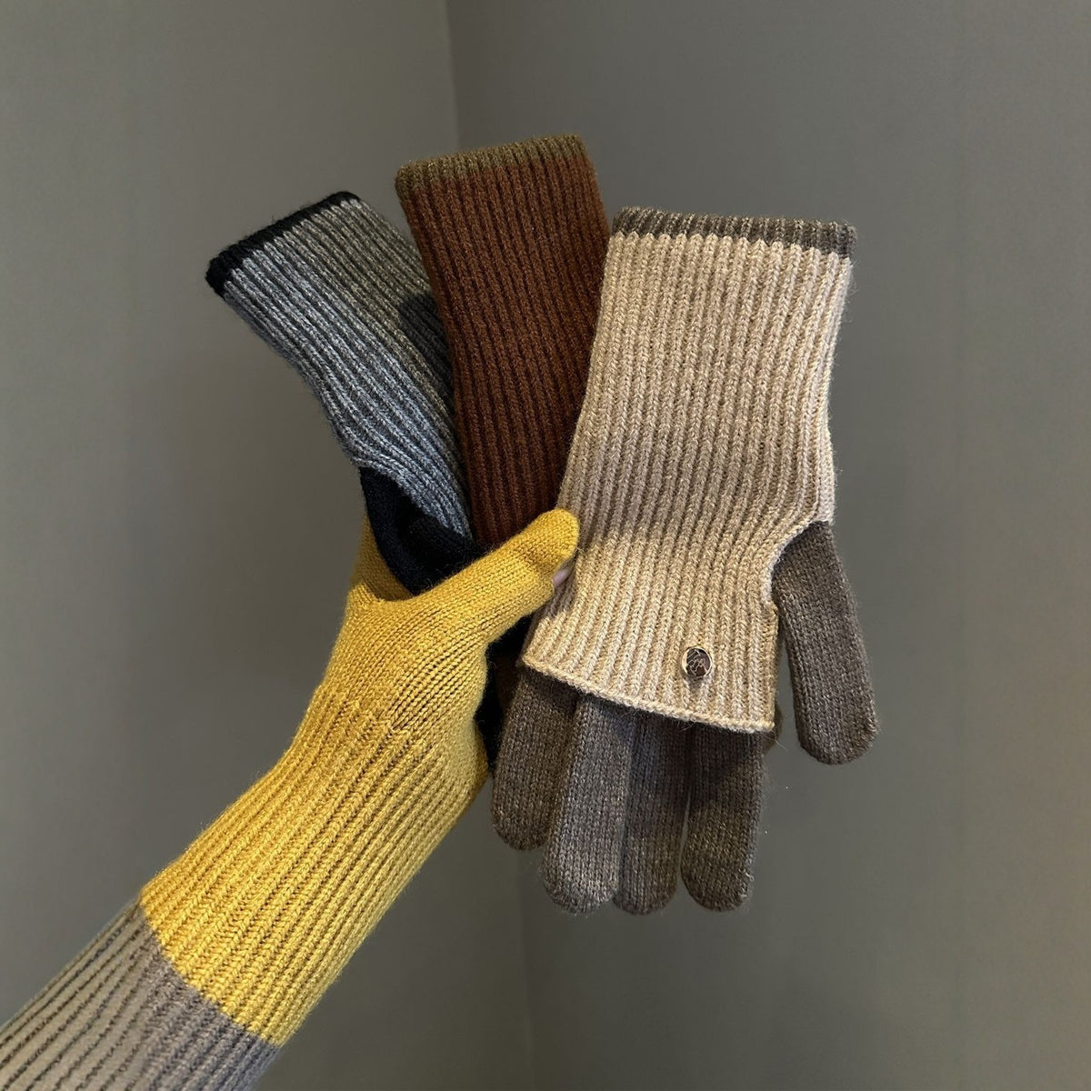 Touchscreen Thermal Knit Gloves - DippedShop Wholesale - #5891