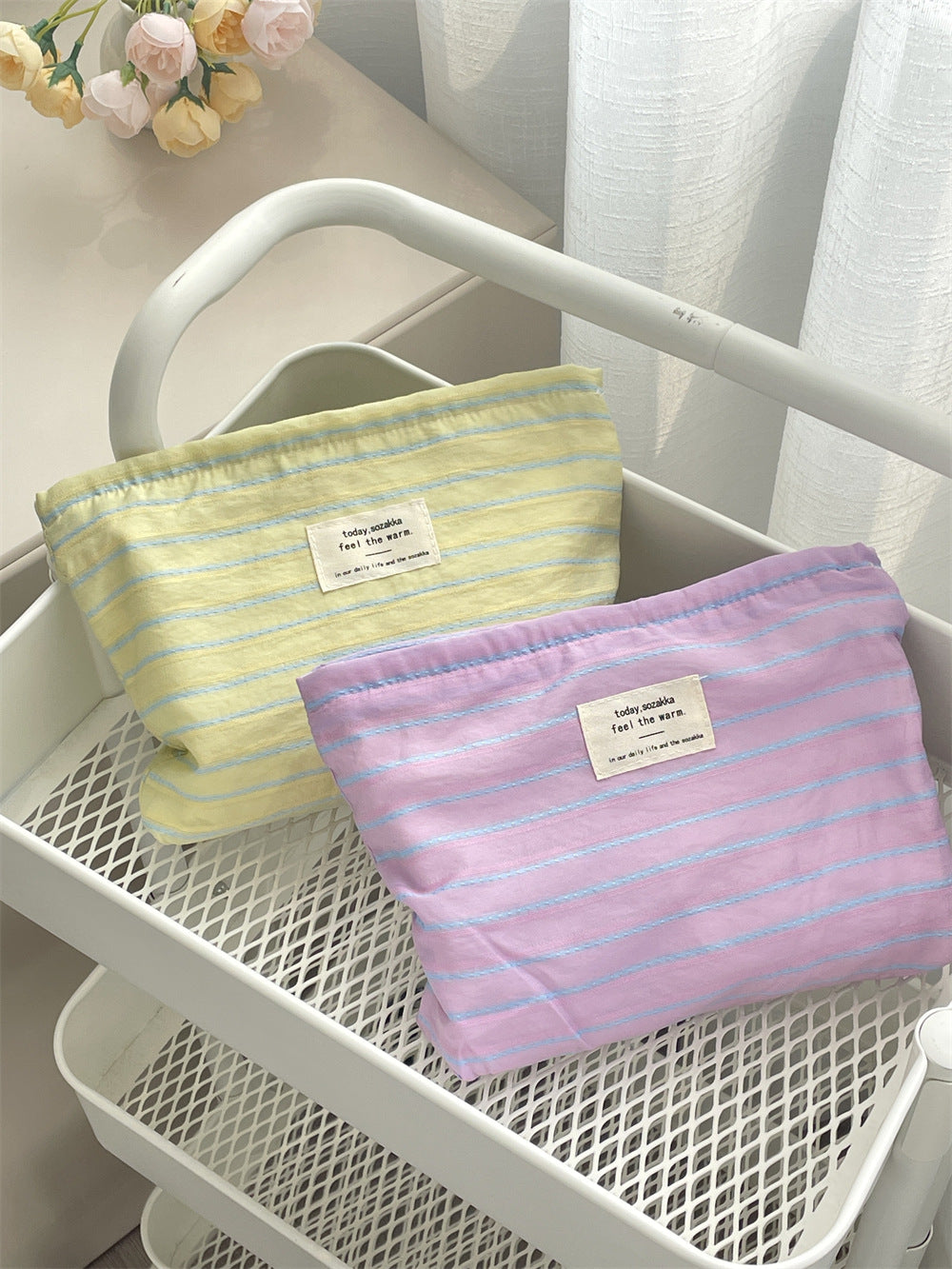 Striped Color Block Large Capacity Make Up Bag DP25A573