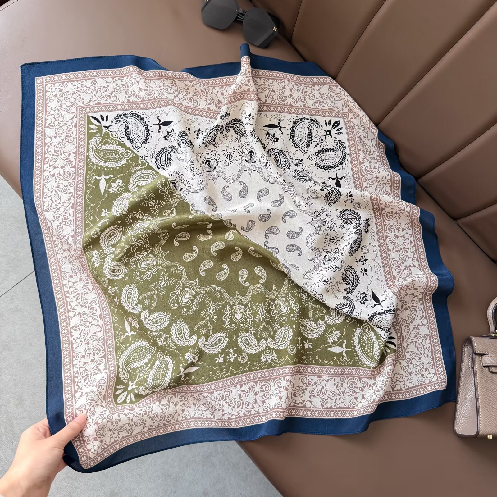 Paisley Print Luxury Mulberry Silk Square Scarf MK2BW6W6NSI04