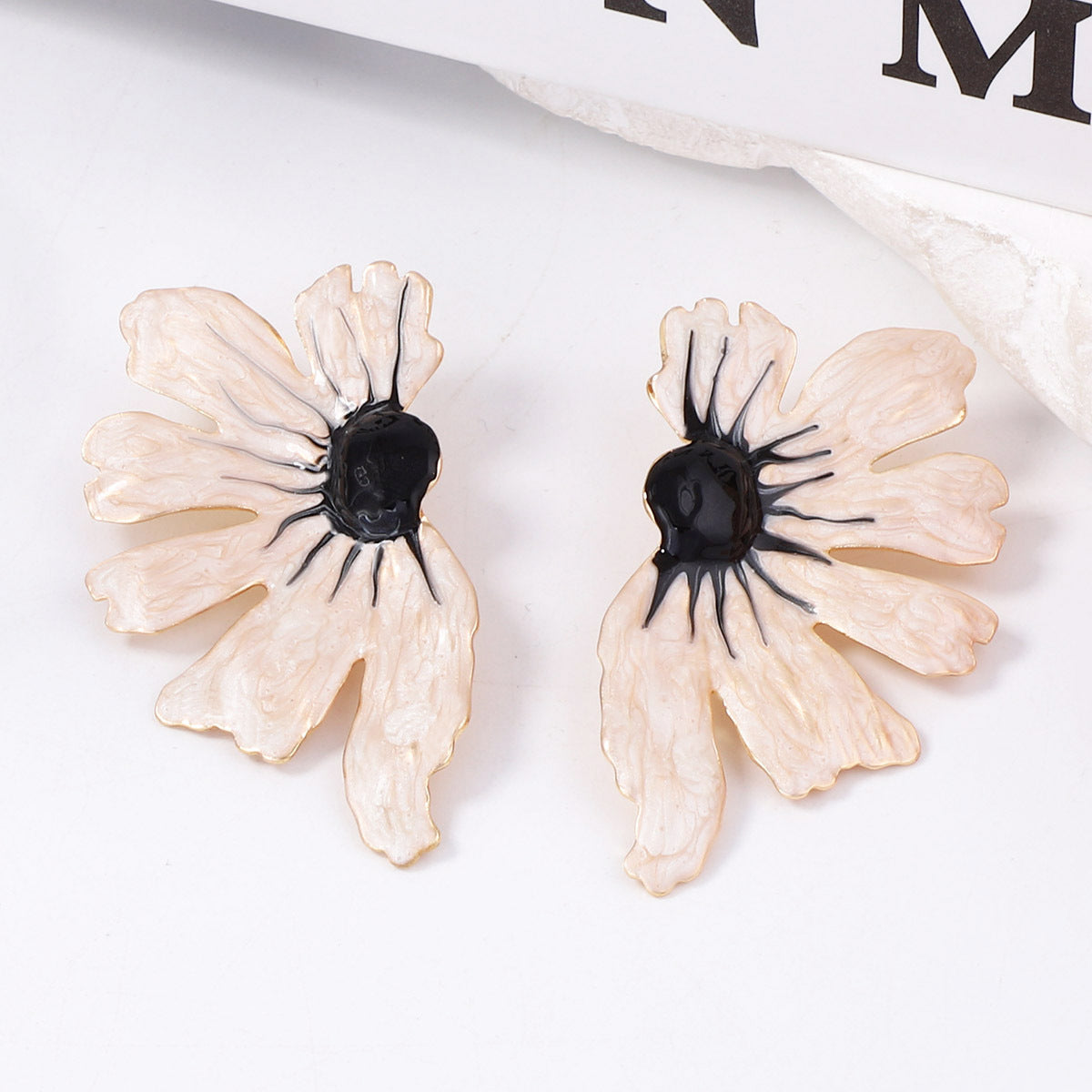 Vintage Flower Stud Earrings - DippedShop Wholesale - #8755