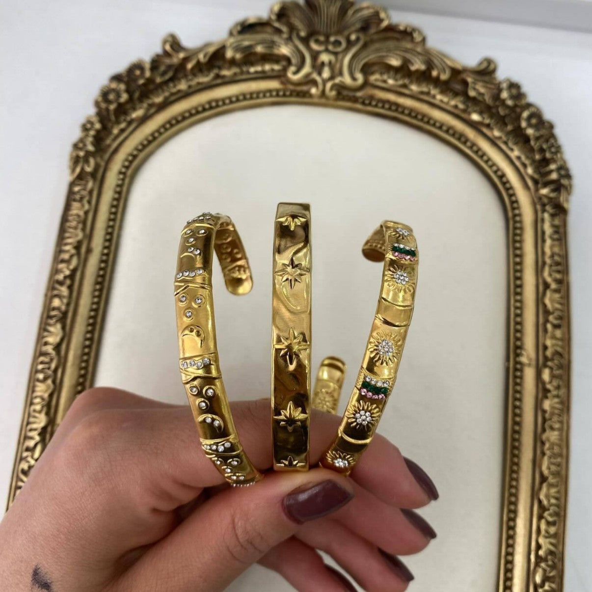 Trendy Gold Plated C-Shaped Open Bracelet 6W6JBR589