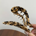 Vintage Curved Hollow Out Heart Hair Claw 8AS6HCP289L