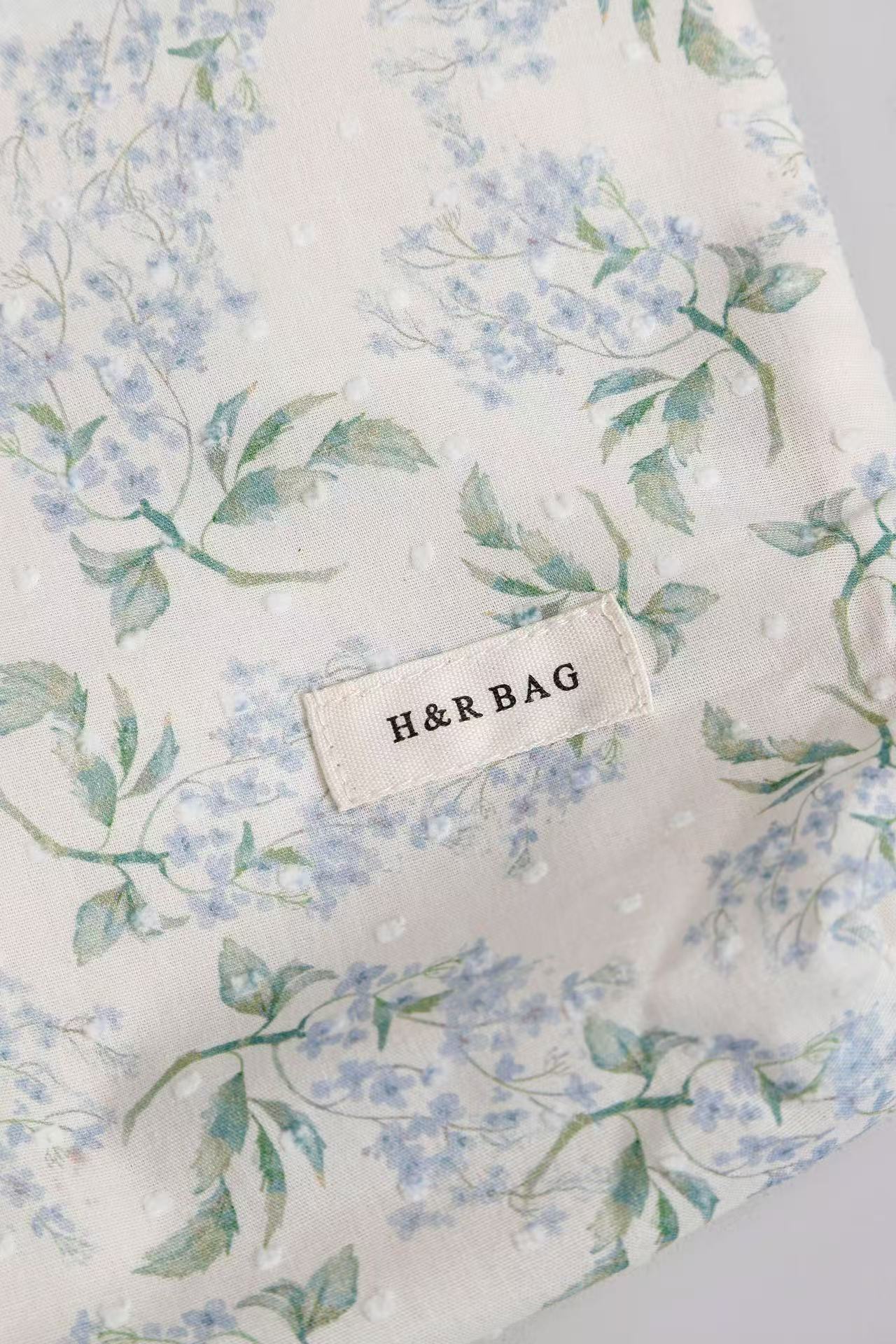 Cartoon Print Cosmetic Bag - DippedShop Wholesale - #0579