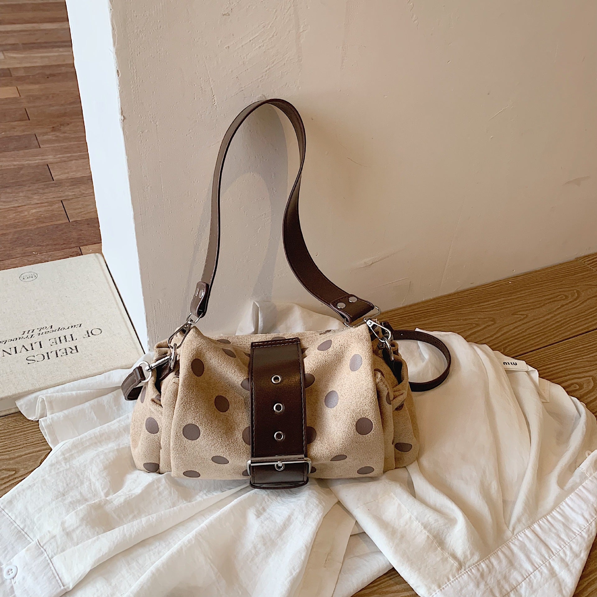 Stylish Polka Dot Canvas Shoulder Bag 6W10BBG1853