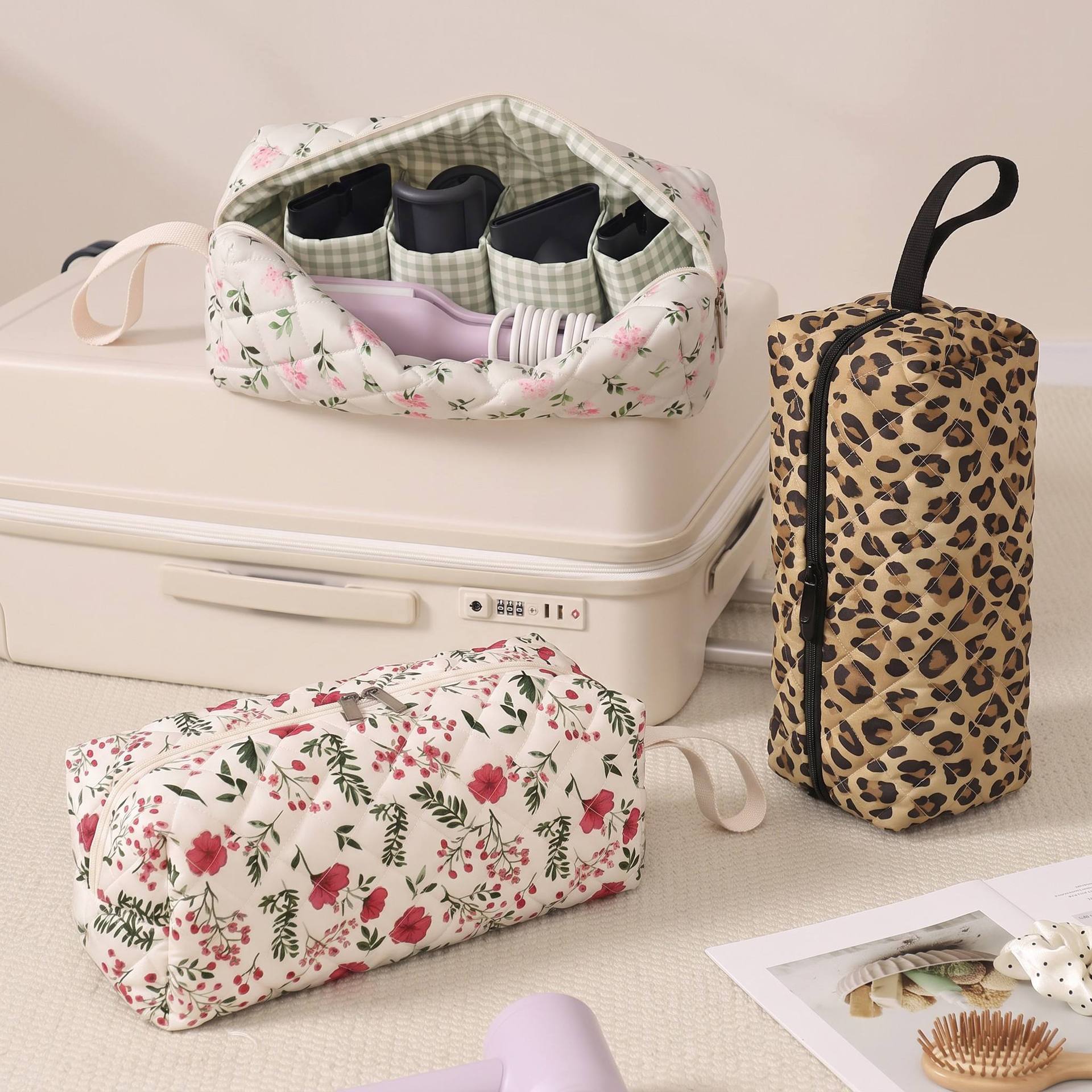 Sweet Floral Print Quilt Shell Cosmetic Bag 6S5CO122