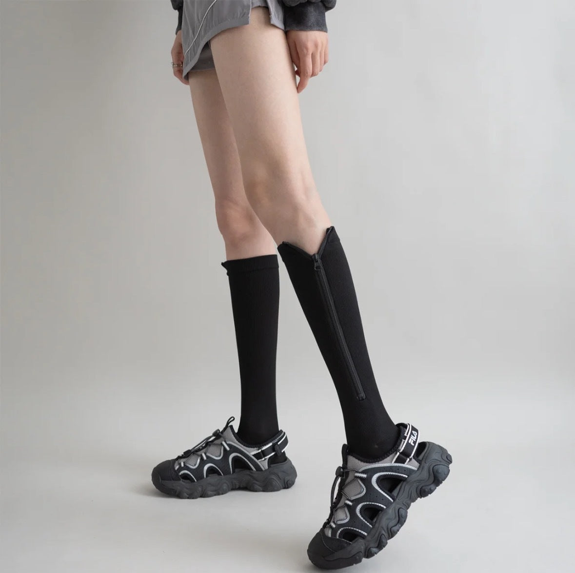 Simple Zipper Striped Calf Socks 6W8FSO763